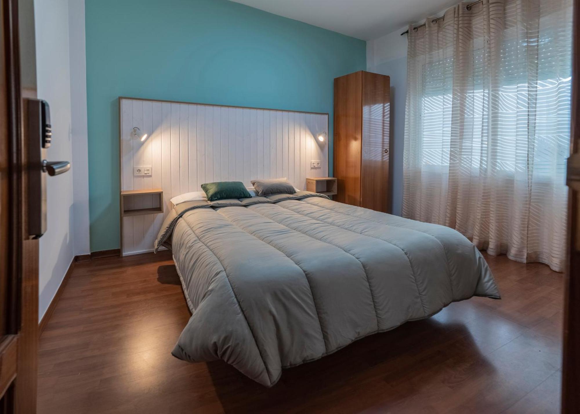 Hostal Julio Cesar La Virgen del Camino Dış mekan fotoğraf